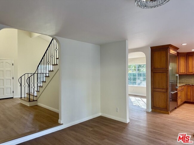 Building Photo - 26065 Redbluff Dr