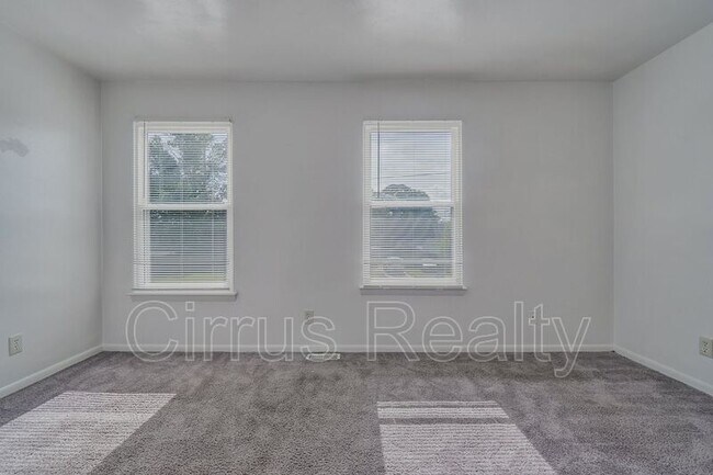 Building Photo - 2788 Peach St