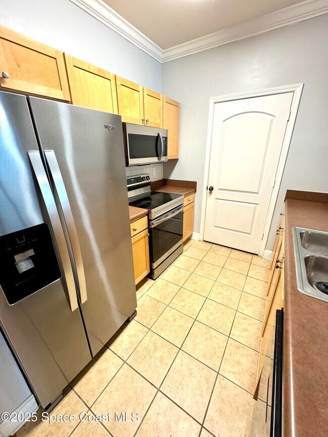 Building Photo - 6461 Borasco Dr