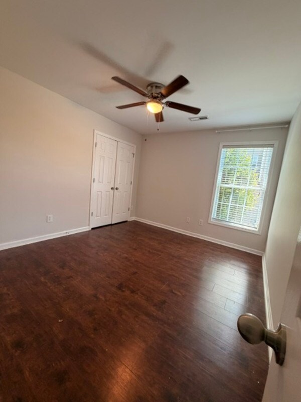 Building Photo - 925 Corison Loop