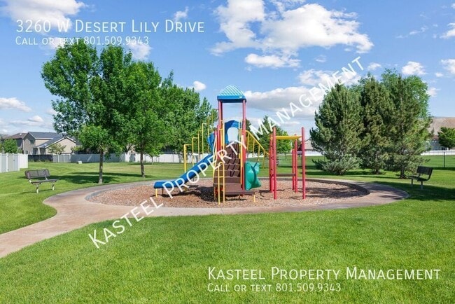 Building Photo - 3260 W Desert Lily Dr