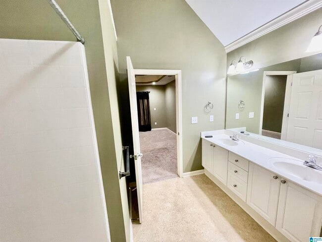 Building Photo - 183 Hayesbury Ct