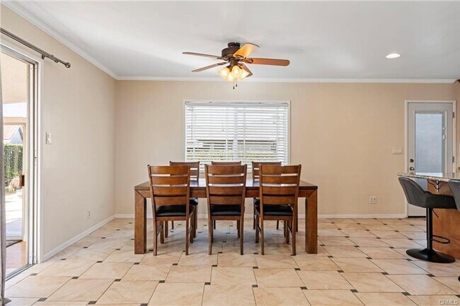 Building Photo - Spacious 4BR House in Torrance