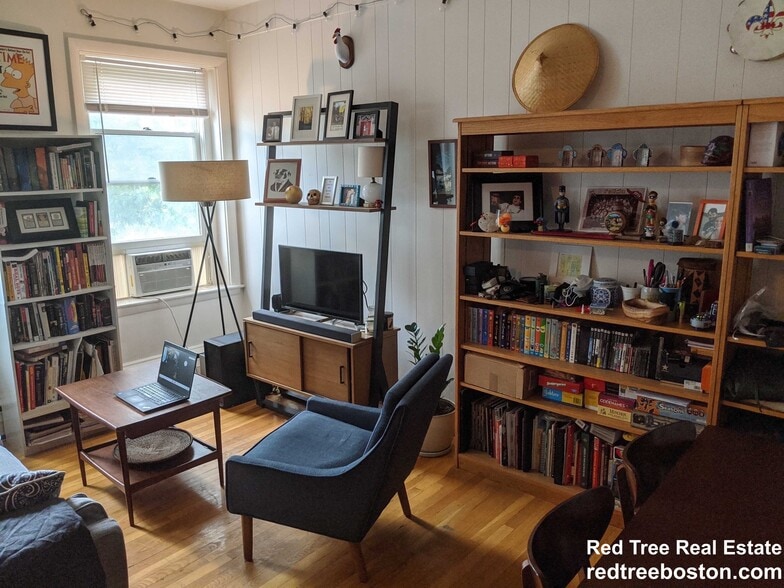 Building Photo - 199 Winthrop Rd