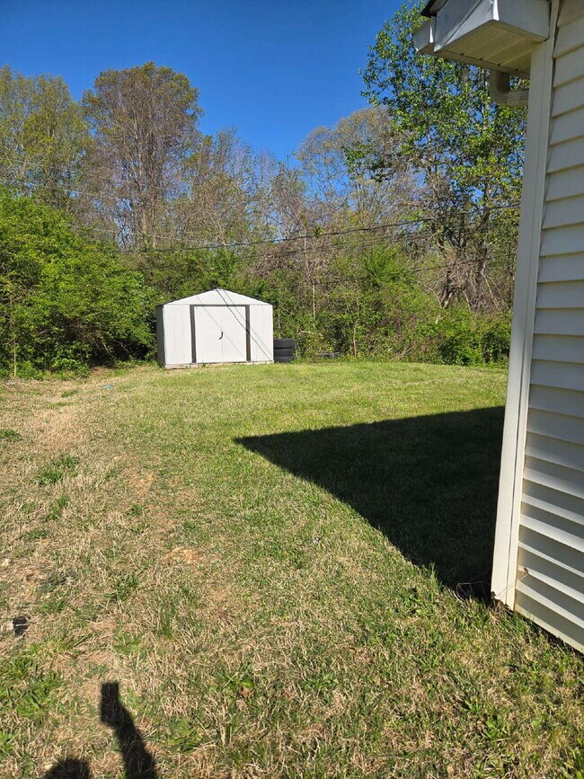 Building Photo - Charming 1 bed 1 bath