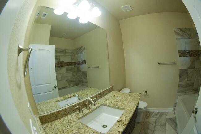 Building Photo - 3303 Elija St