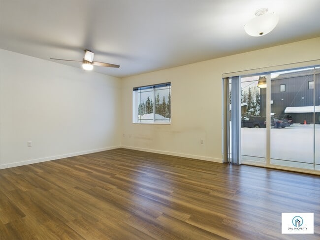 Building Photo - 301 N Santa Claus Ln