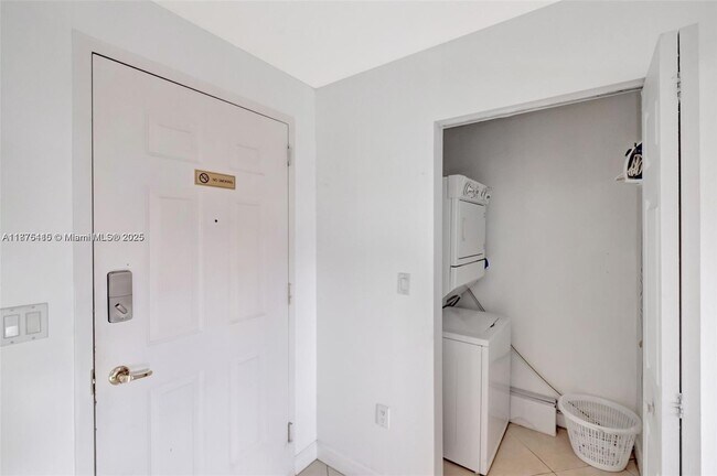 Building Photo - 2280 SW 32nd Ave