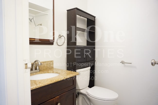 Building Photo - Well-Maintained 2-Bedroom Condo | Garage +...