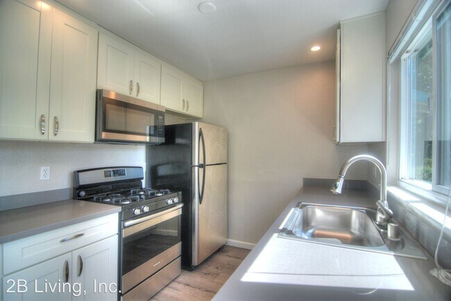 Primary Photo - 300 Franciscan Ct