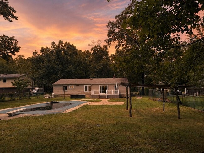 Building Photo - 875 Bowman Rd