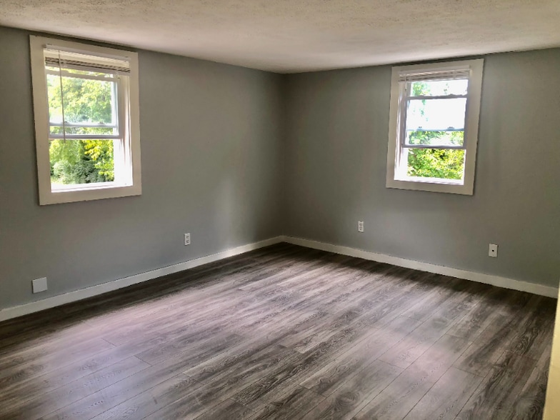 Building Photo - 1731 Meyers Ln