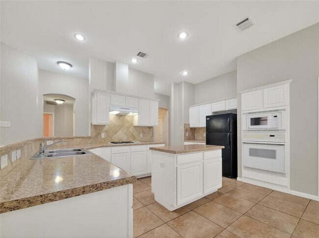 Building Photo - 13412 Equestrian Cove