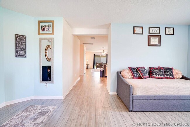 Building Photo - 5361 Imagination Dr