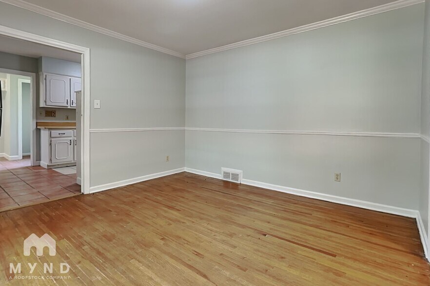 Building Photo - 3973 Otter Dr
