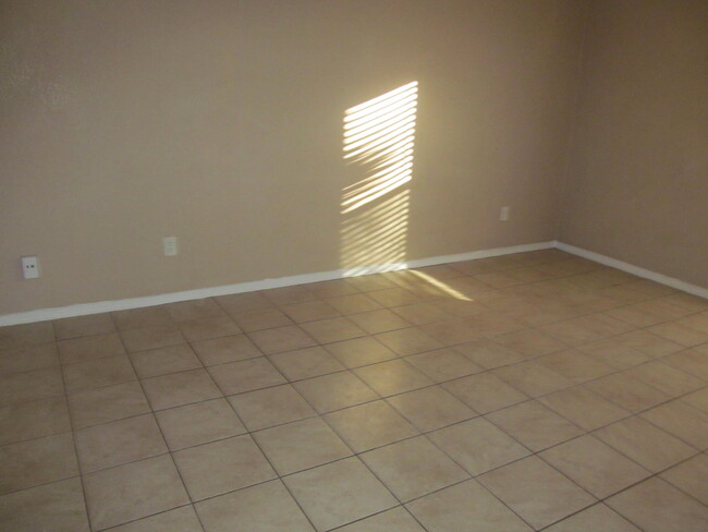 Building Photo - 14072 Jason Crandall Dr