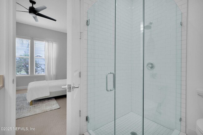 Building Photo - 94 Waterline Dr