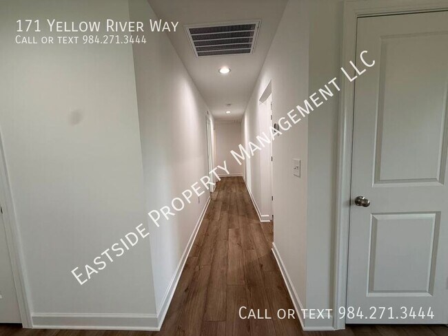 Building Photo - 171 Yellow River Wy