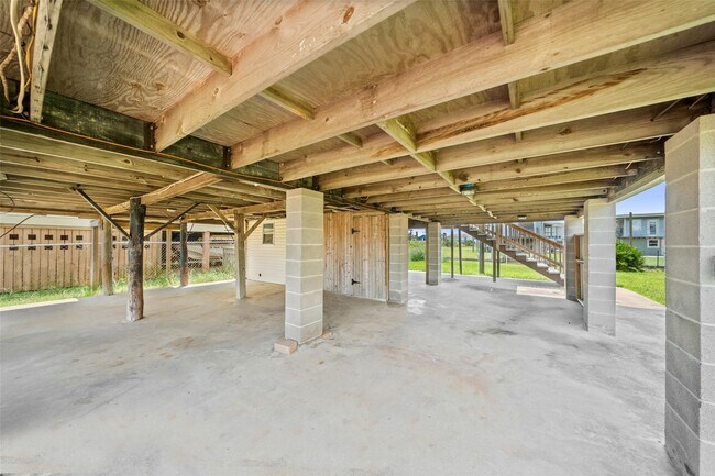 Building Photo - 7102 Terrasso Dr