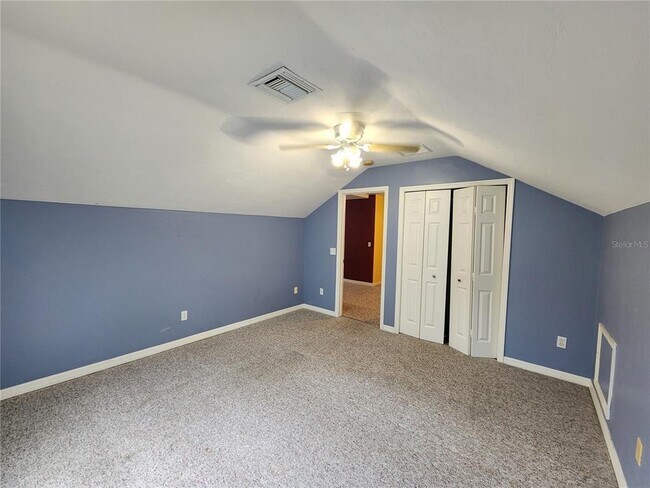Building Photo - 9206 NW 23rd Ln