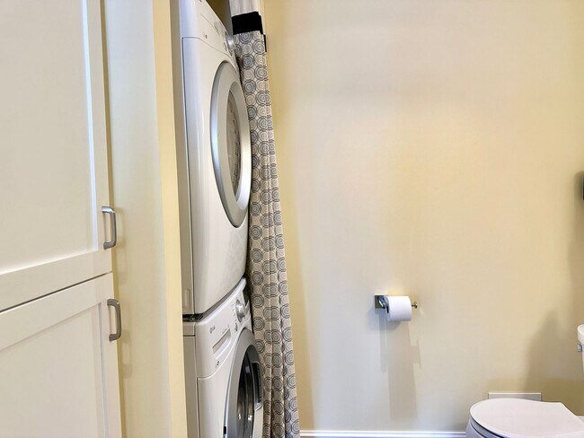 Building Photo - Penthouse Condo in Downtown Portland Peninsula