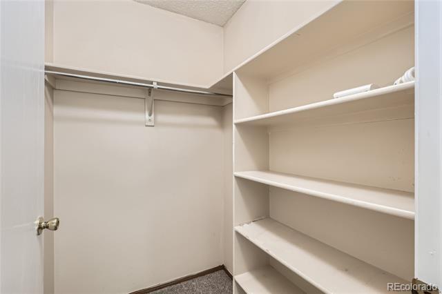 Building Photo - 10212 W 80th Dr
