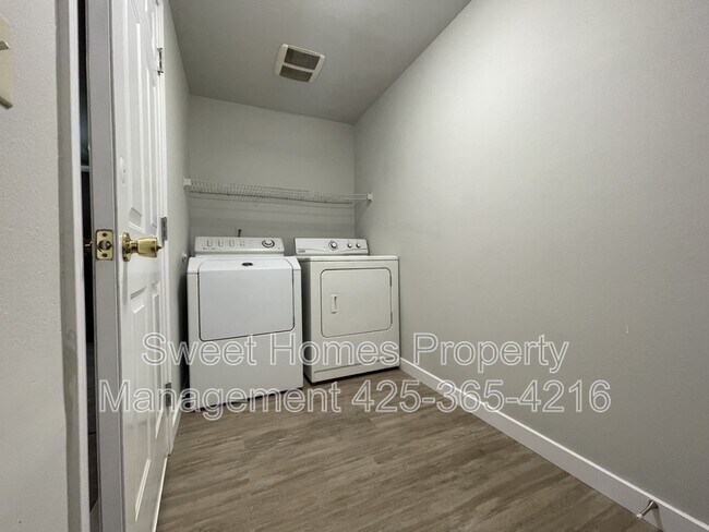 Building Photo - 14644 50th Ave NE