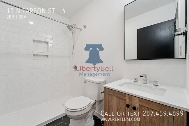 Building Photo - 13 Farson St