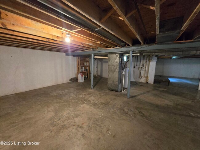 Building Photo - 9313 Le Beau Ct