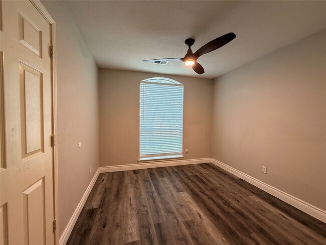 Building Photo - 5011 Wood Duck Ct