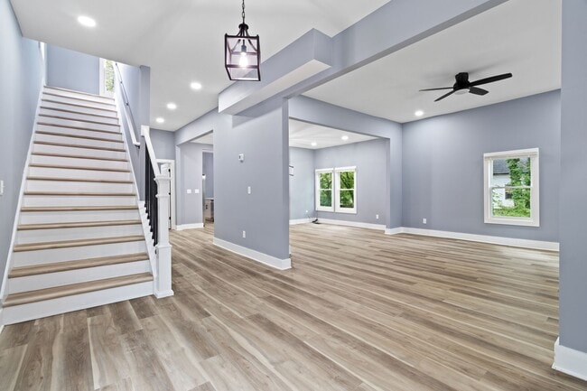 Building Photo - Stunning Fully Renovated Home in the Heart of Historic Oakland City