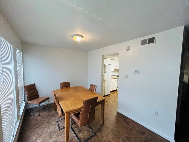 Building Photo - 3908 Crayrich Cir