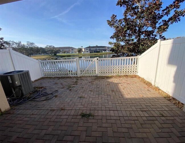 Building Photo - 12013 Greengate Dr