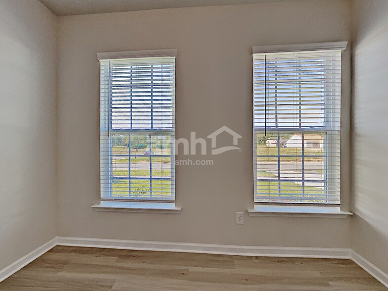 Building Photo - 14314 Hugh Dixon Way