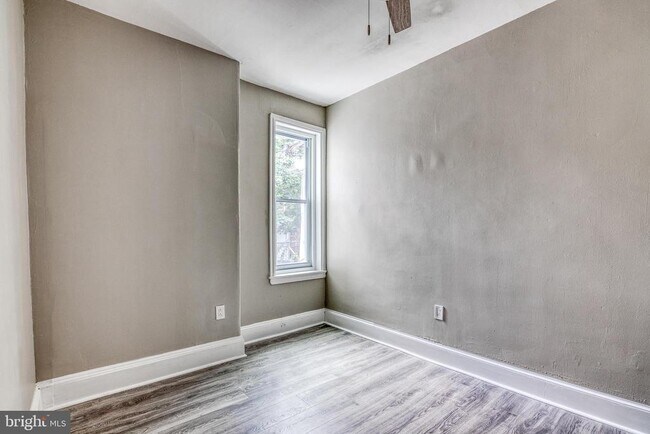 Building Photo - 4834 Olive St