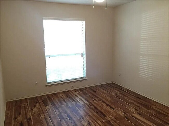 Building Photo - 706 Paso Fino Trail