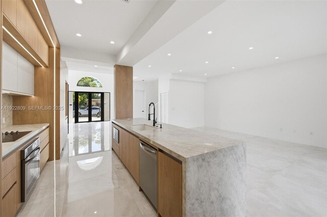 Building Photo - 3111 SW 12th St