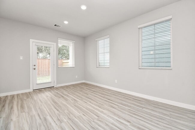 Building Photo - 17129 White Acer Wy