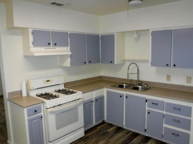Building Photo - 218 Broadmoor Ave