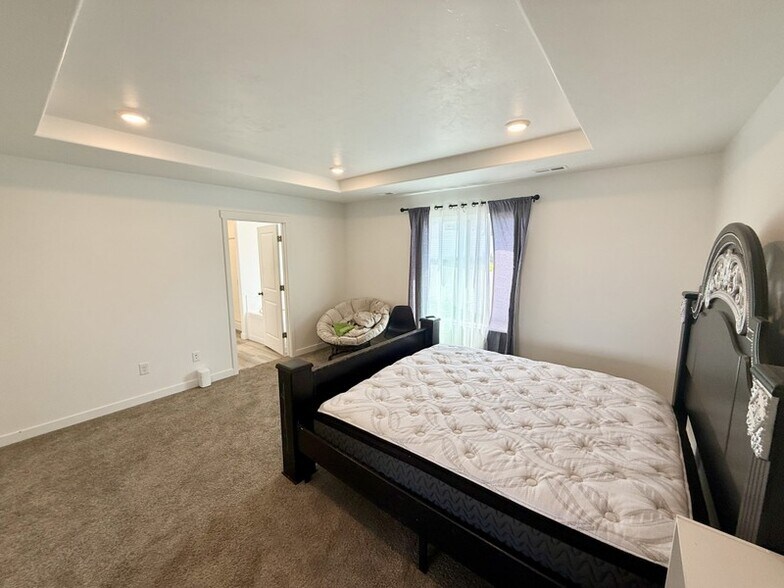 Building Photo - 3819 Greeley Cir