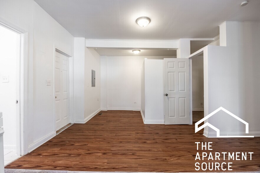 Building Photo - 1900 S Throop St