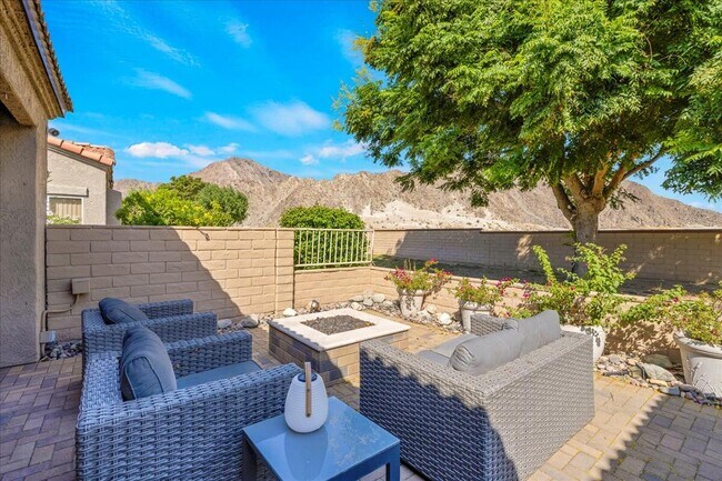 Building Photo - 48137 Vista Cielo