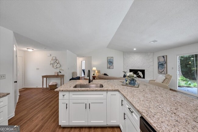 Building Photo - 4818 Terrace Green Trce