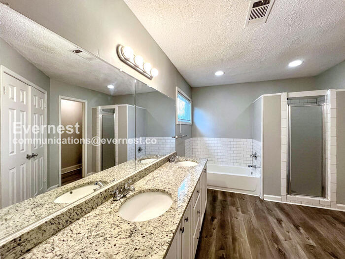 Building Photo - 4304 Ash Creek Cove