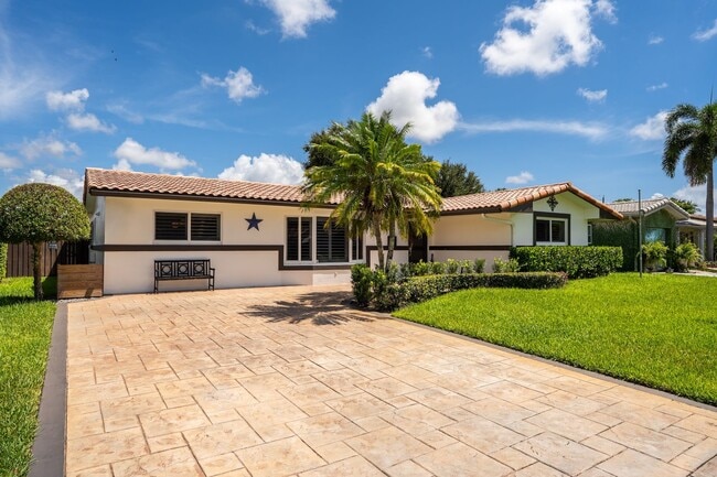 Building Photo - 4215 Roosevelt St