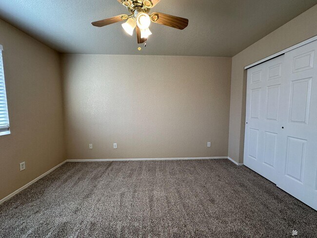 Building Photo - 11387 E 26th St