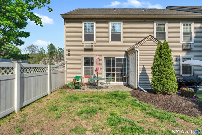 Building Photo - 6 Glen Ridge Ct