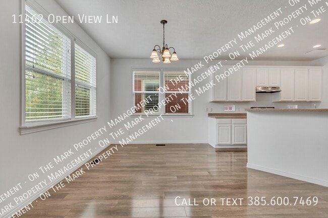Building Photo - 11462 Open View Ln
