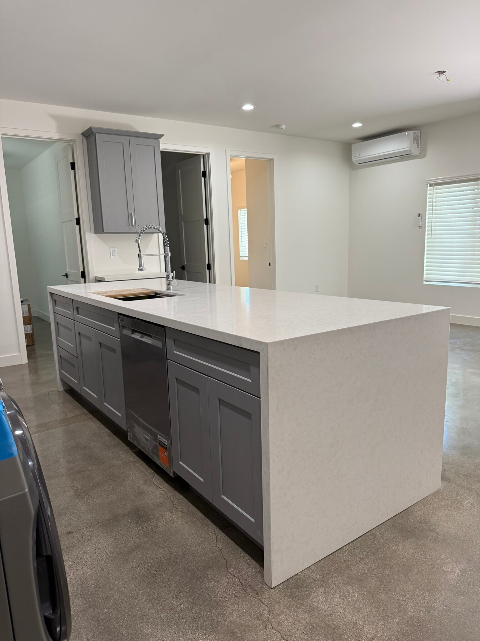 Building Photo - 4066 Hickory Ln