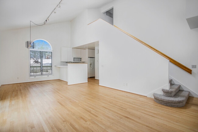 Building Photo - 18131 Mohawk Dr